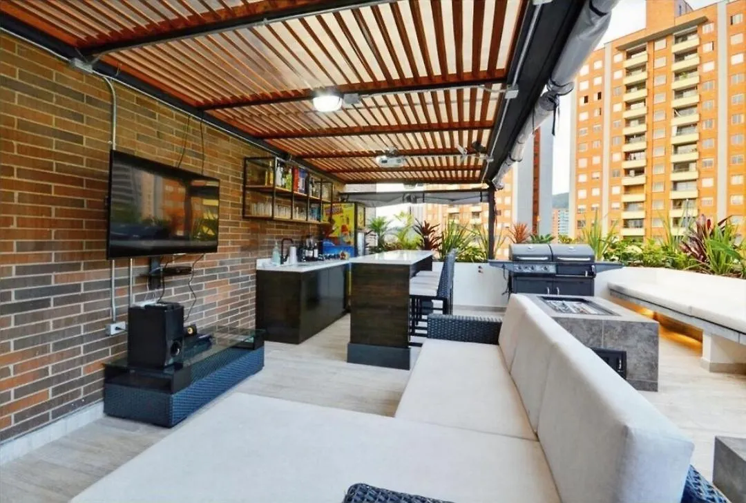 شقة Penthouses Each With Private Sky Bar & Jacuzzi In ميديلين كولومبيا