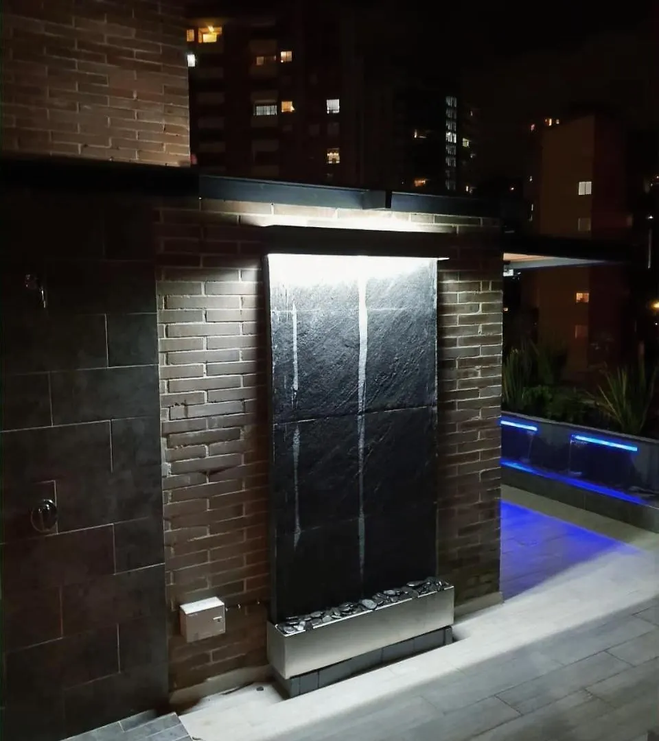 Penthouses Each With Private Sky Bar & Jacuzzi In ميديلين شقة