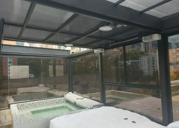 Penthouses Each With Private Sky Bar & Jacuzzi In ميديلين