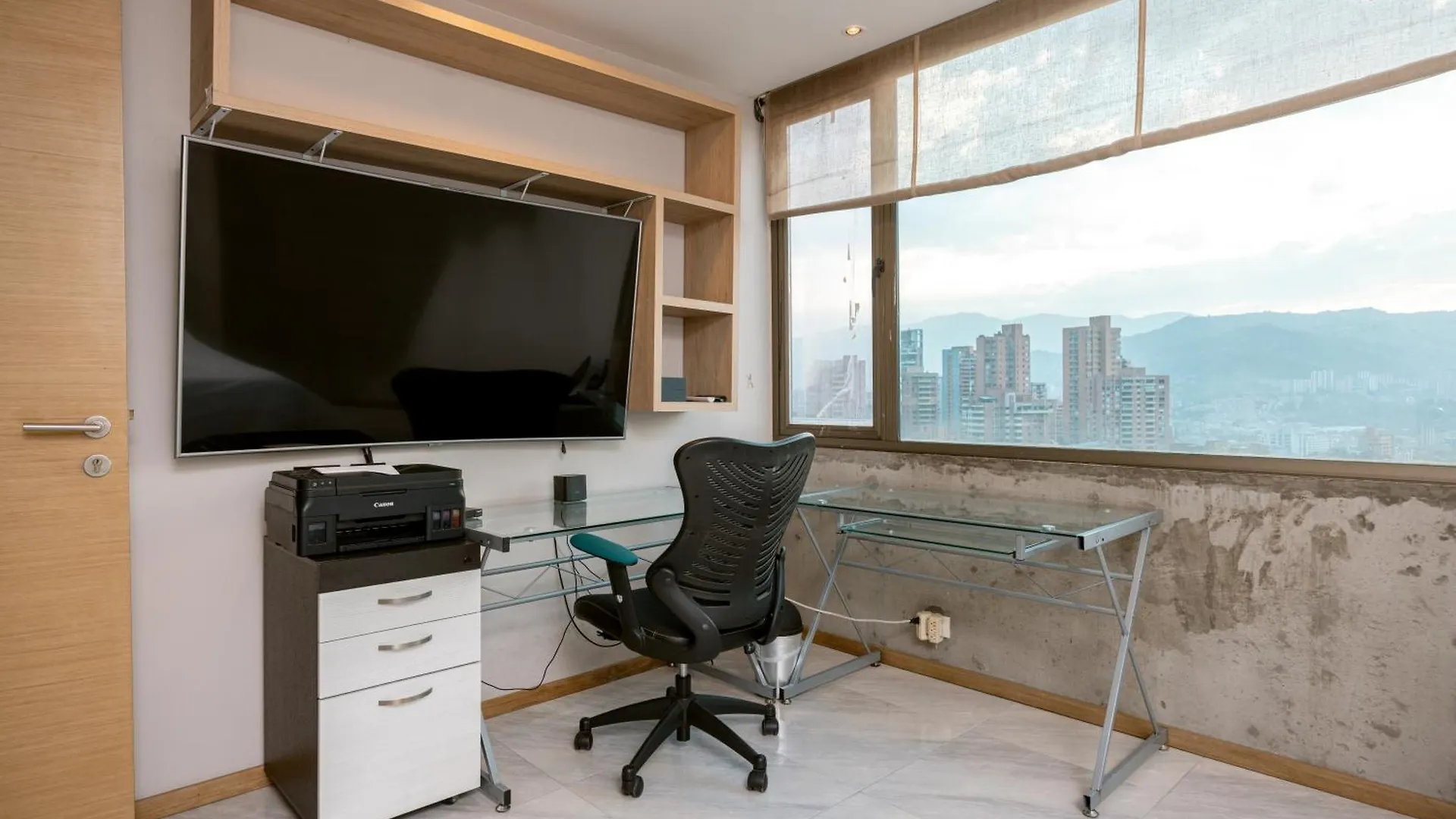 Penthouses Each With Private Sky Bar & Jacuzzi In ميديلين 0*,  كولومبيا