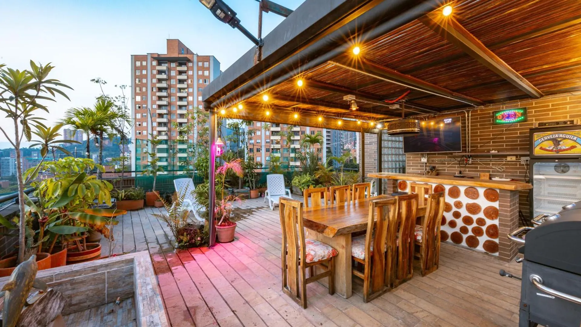 Penthouses Each With Private Sky Bar & Jacuzzi In ميديلين 0*,  كولومبيا