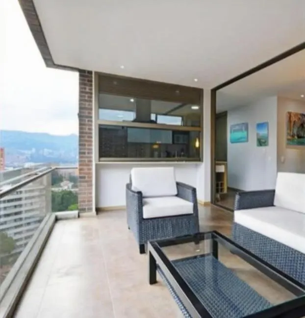 Penthouses Each With Private Sky Bar & Jacuzzi In ميديلين شقة