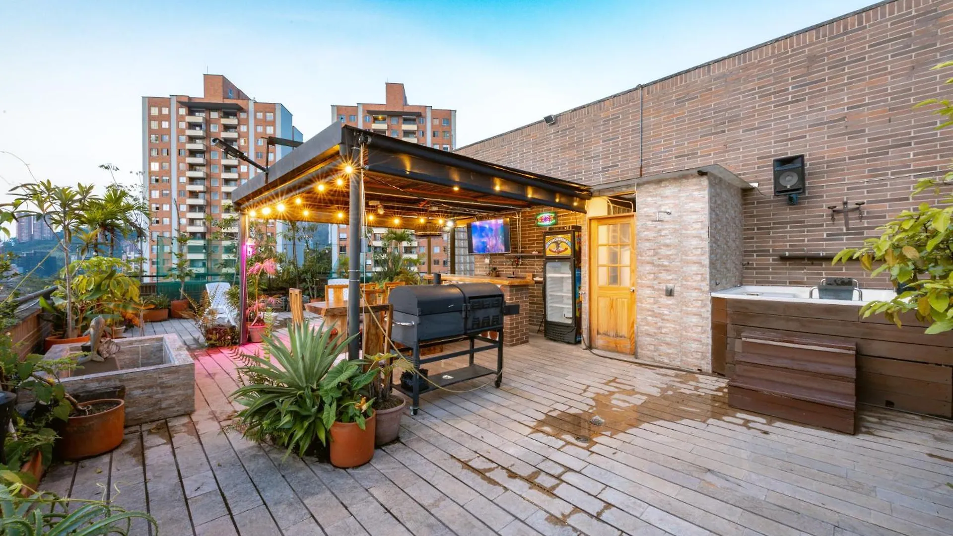 Apartment Penthouses Each With Private Sky Bar & Jacuzzi In Medellin Colombia