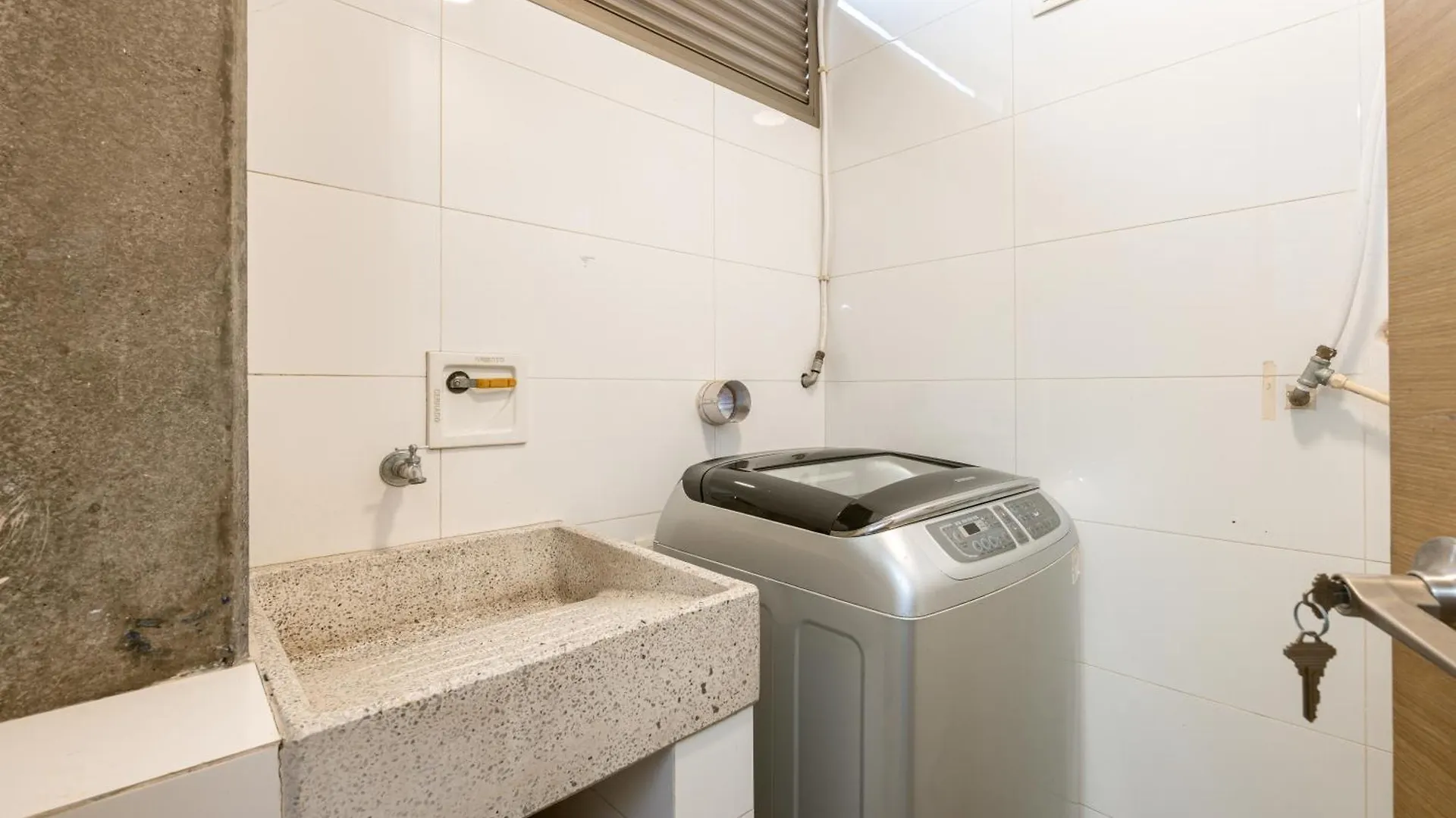 Penthouses Each With Private Sky Bar & Jacuzzi In Medellin