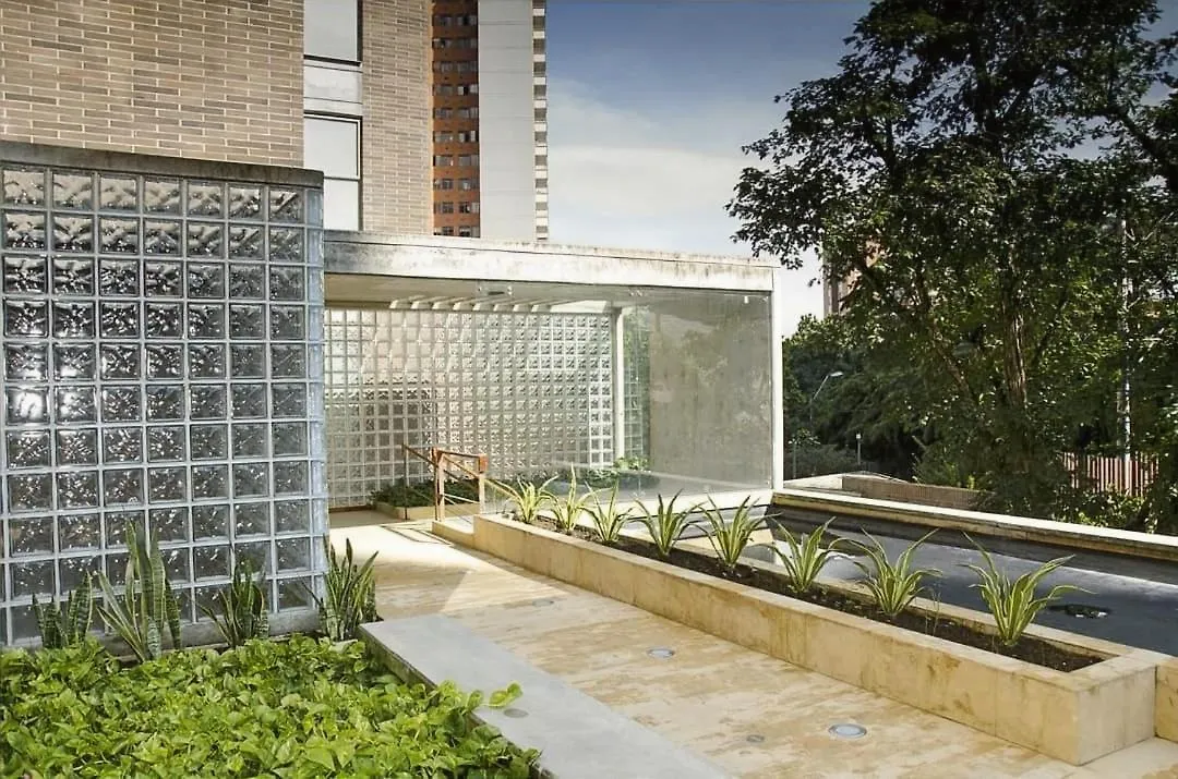 Apartment Penthouses Each With Private Sky Bar & Jacuzzi In Medellin